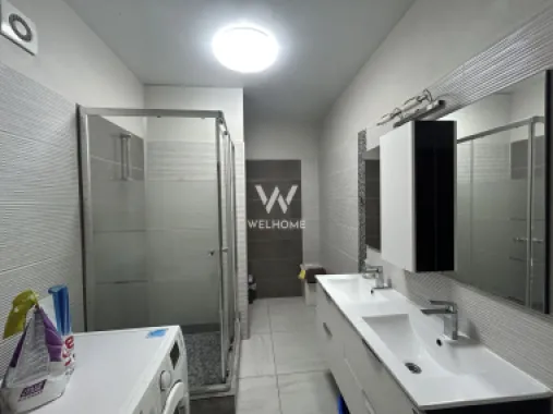 Casa individuala in Lazaret, langa Hotel Hermanns, la cheie