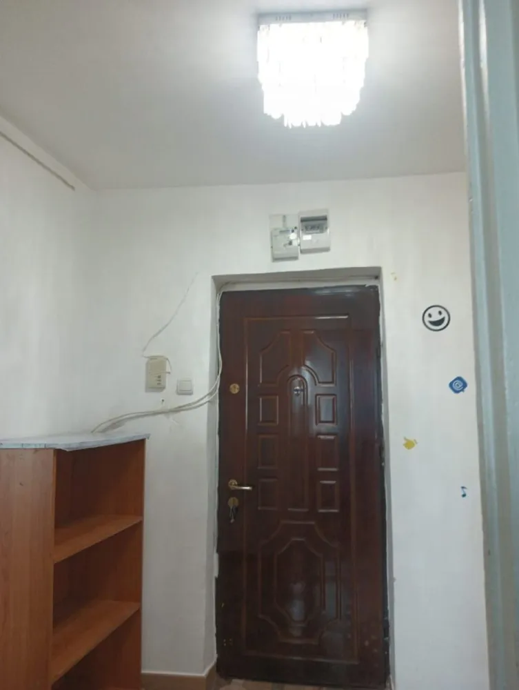 Apartament cu 2 camere de închiriat (Titan) - Apartament 2 camere decomandat zona titan etajul 10 .52 mp mobilat utilat la 5 min de metrou cu boiler ..350 E garantia plus luna în curs ... 07******60 sau 07******89 Dana