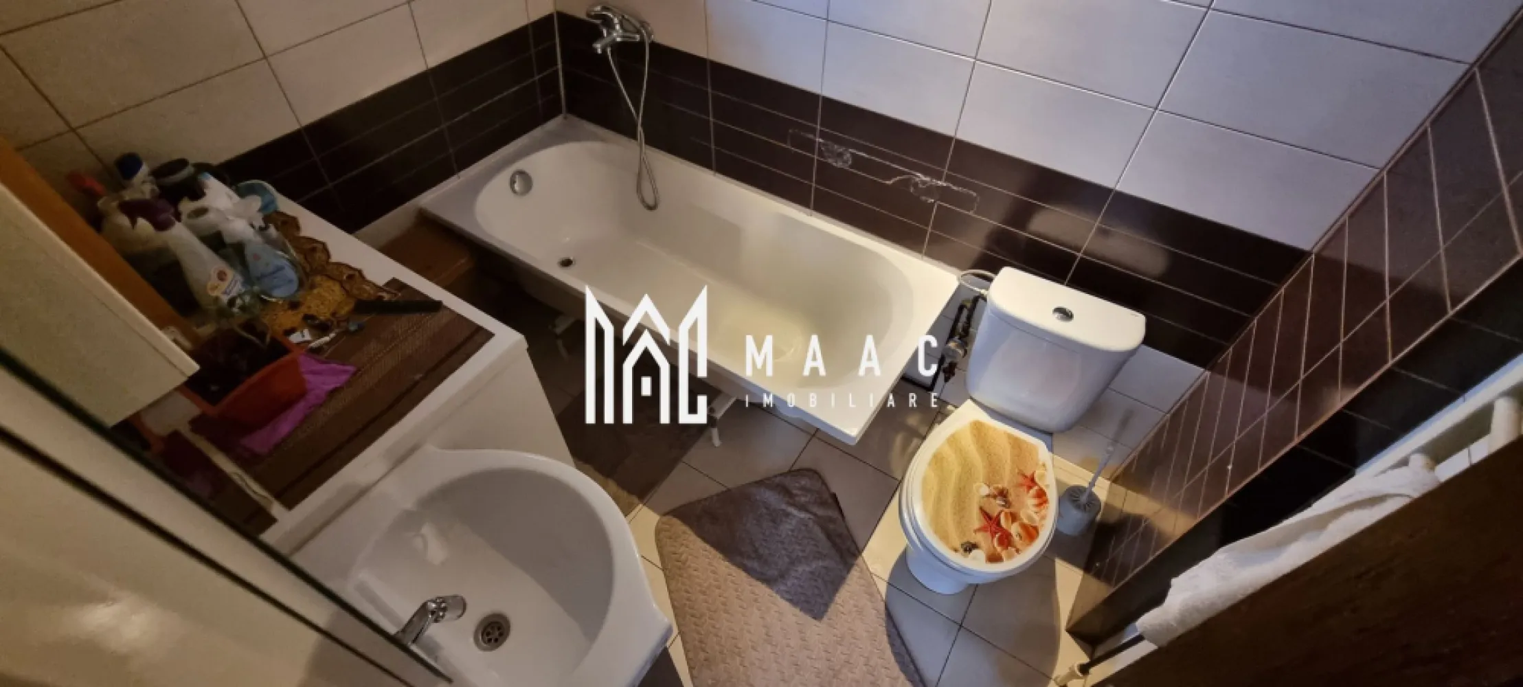 Apartament 2 camere I 58 mp I Intabulat I Turnișor - Descoperiți acest apartament spațios și bine compartimentat, situat la etajul 5 al unui bloc din cartierul Turnișor! Cu o suprafață totală de 57 mp, acest apartament dispus pe două niveluri, impresionează prin luminozitate, confort și acces facil către punctele de interes ale orașului. Caracteristici principale Suprafață totală: 57 mp, distribuită pe două etaje, cu scară interioară. Mansardare realizată în 2008 – lucrare de calitate, cu pod și pereți izolați. Intabulat pe ambele etaje, achiziție posibilă cash sau prin credit bancar. Compartimentare eficientă - Primul nivel: Hol de acces, living generos cu bucătărie open space, baie cu geam de aerisire și cadă, balcon de 3 mp - Al doilea nivel: hol spațios, cu dressing de 9 mp , dormitor confortabil Beneficii & Localizare Se predă așa cum se vede în poze – mobilat și utilat. Situat în cartierul Turnișor, în proximitatea magazinelor, stațiilor de transport în comun și cu acces facil către oraș și zona de Vest. O oportunitate ideală pentru cei care caută un apartament luminos, bine poziționat și cu un raport excelent între spațiu și preț! Contactați echipa MAAC Imobiliare pentru mai multe detalii și programarea unei vizionări, specificând ID CP2464124 }}