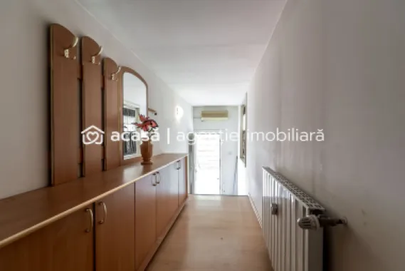 Locuință și Business pe Str. L. Blaga, Arad, Spațiu + Apartament
