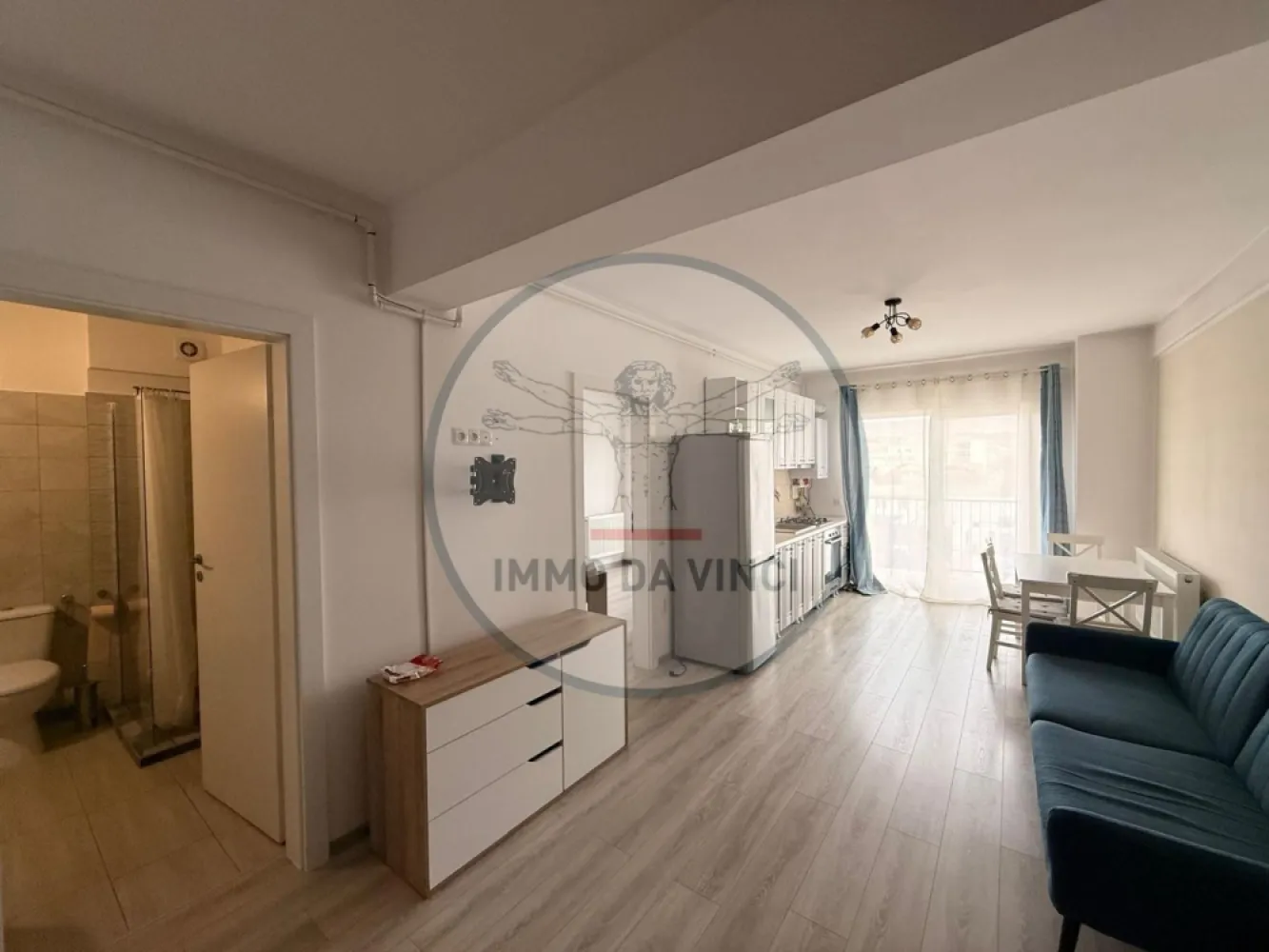 Apartament 2 camere Zona Fabricii/Kaufland Marasti - 🏡 Vând apartament 2 camere – Modern & Complet utilat – Fabricii/Kaufland Mărăști

📍 Locație excelentă: Strada Fabricii, zona Kaufland Mărăști
🏢 Etaj: 2/8, cu lift
📐 Suprafață utilă: 41 mp + 7 mp balcon generos
🚗 Parcare subterana contra cost
🛋️ Complet mobilat & utilat – Gata de mutat!

Detalii apartament:
🛏️ Dormitor confortabil
🛋️ Living open-space – spațios și luminos, perfect pentru relaxare
🍽️ Bucătărie complet echipată – electrocasnice moderne
🛁 Baie elegantă cu finisaje de calitate
🌇 Balcon spațios – ideal pentru cafeaua de dimineață sau relaxare
🔒 Acces securizat în bloc, lift modern

Avantaje & Facilități:
✔️ Parcare subterană
✔️ Mobilier modern și electrocasnice incluse
✔️ Izolație termică – costuri mici la întreținere
✔️ Poziție excelentă:

2 min de Kaufland
Aproape de mijloace de transport
Acces rapid către centrul orașului
Magazine, restaurante, școli și parcuri în apropiere

✨ Ideal pentru cupluri, tineri profesioniști sau ca investiție (se închiriază ușor)!
📞 Contact direct proprietar: 0756 935 933
📸 Poze suplimentare și detalii la cerere!