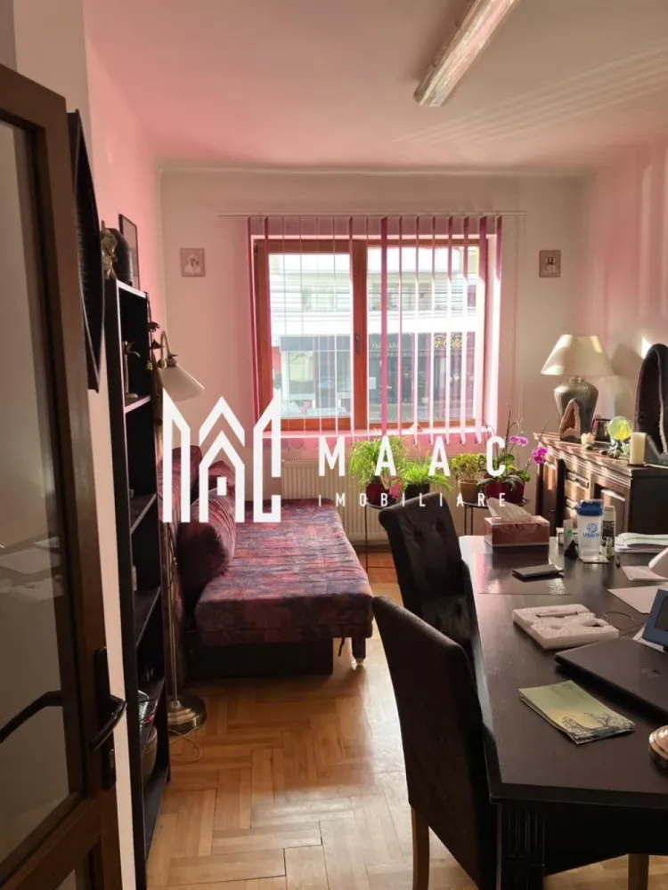 Spatiu birouri I 57 mpu I Etaj 1 I Zona Bulevardul Victoriei - Supunem atentiei dumneavoastra un spatiu de birouri situat in zona Bulevardului Victoriei. Locatia are trei incaperi decomandate, hol acces, baie. Camerele sunt mari, luminoase, cu ferestre ce dau spre strada. Incalzirea se face cu centrala si calorifere ( contorizare separata). Instalatie de aer conditionat (rece si cald). Se preda nemobilat; se percepe garantie si chirie in avans. Disponibilitate imediata. Pentru mai multe detalii va rugam specificati telefonic:CP2462263 }}