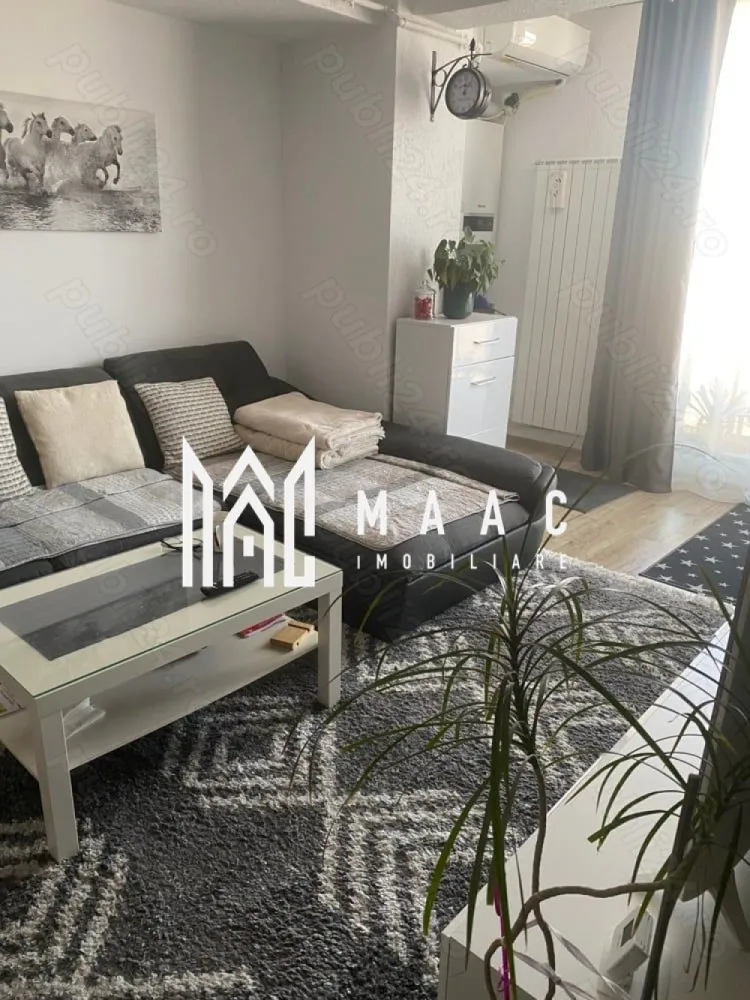 Apartament 2 camere I Decomandat I Modern I Doamna Stanca - Va propunem spre vanzare un apartament de 2 camere decomandat situat la etajul 11/11 al unui imobil din zona Doamna Stanca. Locuinta cuprinde: hol intrare, living, dormitor, bucatarie, baie, balcon. Se vinde complet mobilat si utilat. Incalzire: Centrala proprie. Facilitati: Acces rapid la mijloace de transport in comun, magazine, farmaci, restaurante si spati verzii. Pentru mai multe detalii precizati telefonic ca ati vazut anuntul cu:ID: CP2431947 }}