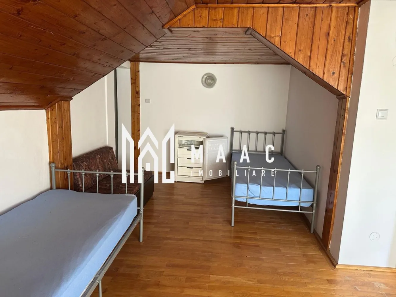 CASA DE INCHIRIAT I CISNADIE I ZONA LINISTITA