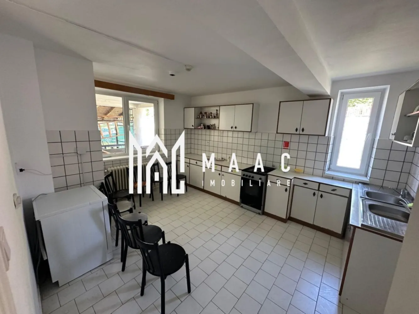 CASA DE INCHIRIAT I CISNADIE I SPATIU EDUCATIONAL