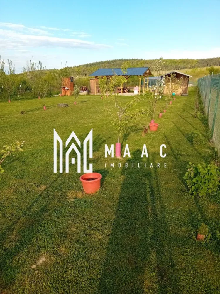 Teren intravilan 600 mp | Poplaca | 7 km de Sibiu | Îngrădit | Acte complete - MAAC Imobiliare vă propune spre vânzare un teren intravilan situat în Poplaca, la doar 7 km de Sibiu, într-o zonă liniștită și apreciată pentru proximitatea față de oraș și cadrul natural.

 Detalii teren
Suprafață: 600 mp
Deschidere: 17 ml
Lungime: 37 m
Teren îngrădit
Acte complete pentru vânzare-cumpărare

 Avantaje
Zonă liniștită, aproape de Sibiu
Dimensiuni ideale pentru construcția unei case
Acces facil
Teren pregătit pentru tranzacționare

📞 Contactează-ne pentru mai multe detalii sau pentru a programa o vizionare, menționează CP3071600!