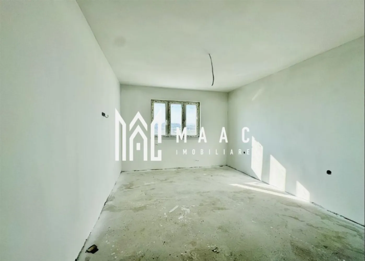 Apartament 2 Camere I Lift | Lazaret | Predare Mai 2025 - Maac Imobiliare prezintă ansamblul rezidențial Urban 64, un proiect modern, ideal atât pentru locuință personală, cât și pentru investiție. Situat în zona Lazaret - Compa, acest ansamblu oferă acces facil spre centru, autostradă și toate zonele de interes public. Detalii ansamblu: ✔ Regim de înălțime: P+4E+M, cu 56 de apartamente și garsoniere ✔ Lift Schindler – silentios și modern ✔ Arhitectură contemporană și finisaje de calitate ✔ Predare: Mai 2025 – finisate la cheie, INTABULATE Finisaje incluse: Interior: Ușă metalică de acces, izolată termic și fonic Pereți finisați cu glet și lavabilă albă Parchet, gresie, faianță Obiecte sanitare și rezervor îngropat la baie Tâmplărie PVC cu geam termopan Prize, întrerupătoare, instalații pentru TV și internet Încălzire proprie: centrală termică Immergas și calorifere Spații comune: Casa scării placată cu granit Ușă securizată cu interfon la intrare Plafoniere cu senzori de mișcare Parcare: locuri publice disponibile în zonă. Suprafețe disponibile: Garsoniere și apartamente de 21 mp, 42 mp și 46 mp utili Localizare: Situat în Lazaret, zona Compa, ansamblul rezidențial Urban 64 oferă acces rapid la transport public, școli, grădinițe, magazine și cabinete medicale, fiind la doar 10 minute de centrul Sibiului. Predare în Mai 2025 – apartamentele și garsonierele se predau finisate la cheie, gata pentru mutare! Pentru mai multe detalii precizati telefonic ca ati vazut anuntul ID: CP2392436 }}