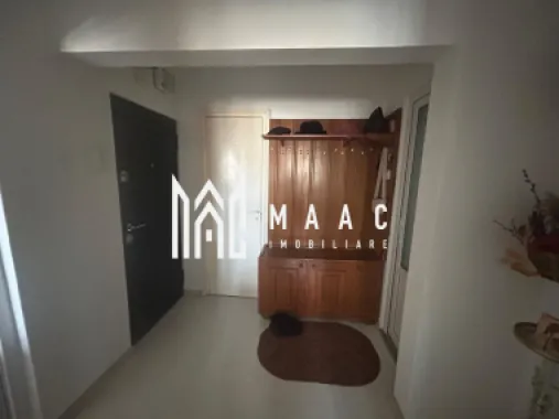 Apartament 3 Camere I Decomandat I 2 Bai I Etaj 2 I Cisnadie