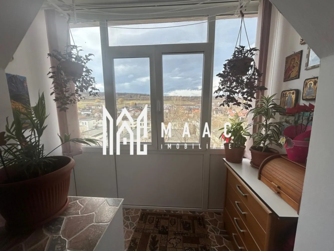 Apartament 3 Camere I Decomandat I 2 Bai I Etaj 2 I Cisnadie