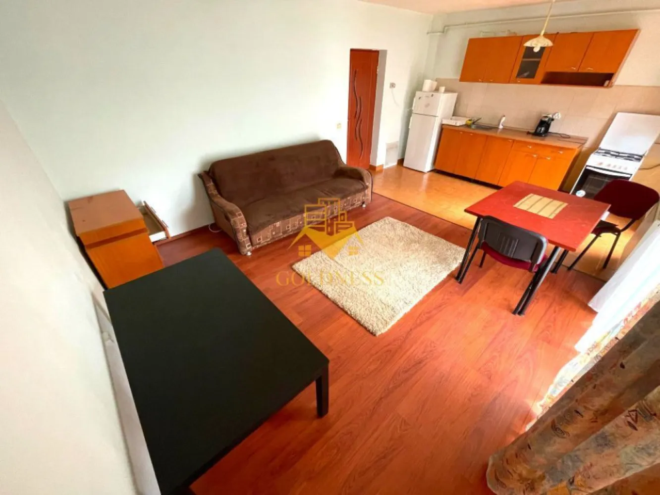 2 camere open space, balcon, Parcare, Strada Eroilor, Floresti