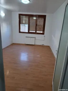 De inchiriat garsoniera pentru birou, bl. A, Tiglina 1, 250 euro
