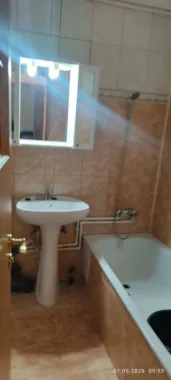 De inchiriat apartament spatios in Piata Centrala, 320 euro