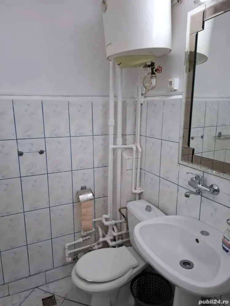 De inchiriat garsoniera pentru birou, bl. A, Tiglina 1, 250 euro