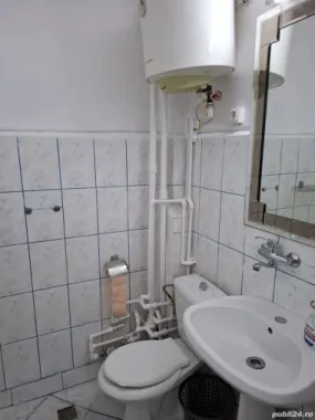 De inchiriat garsoniera pentru birou, bl. A, Tiglina 1, 250 euro