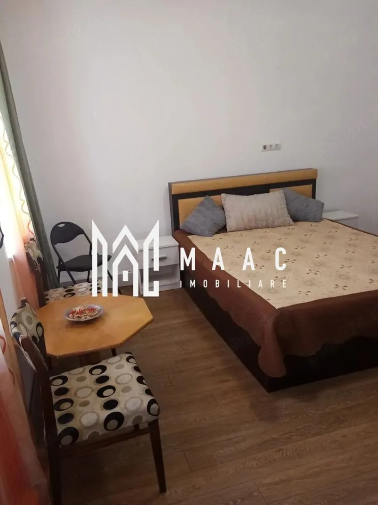 Apartament 1 camera | Etajul 1 | Ultracentrala - MAAC Imobiliare vă propune spre închiriere, pe termen lung, un apartament cu o camera, situat in zona Ultracentrala, aproape de principalele puncte de interes cultural și turistic.

Locuința are o suprafață utilă de 27 mp, fiind recent renovată și amenajată pentru a oferi confort și funcționalitate. Proprietatea se închiriază complet mobilată și utilată, fiind pregătită pentru mutare imediată.

Apartamentul cu o camera, se află la etajul 1 al unei case P+1 și beneficiază de acces într-o curte comună liniștită, ideală pentru persoane care apreciază intimitatea.

Compartimentare:
-cameră
-bucătărie
-baie

Poziționarea este excelentă, cu acces rapid către cele mai cunoscute atracții ale centrului istoric, precum:
-Pasajul Scărilor
-Podul Minciunilor
-Turnul Sfatului

Proprietatea este ideală pentru rezidență pe termen lung in centrul istoric.

Pentru mai multe detalii, vă rugăm să menționați telefonic că ați văzut anunțul cu CP3072387