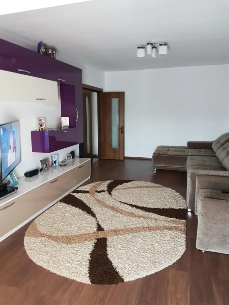 De inchiriat apartament cu 2 camere, bloc Vega, str. Tecuci, 550 euro