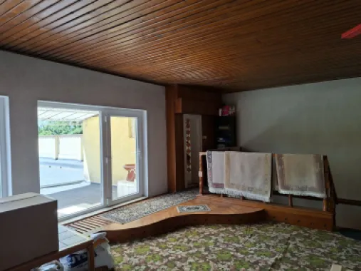 BRASADAS vinde casa P+M 6 cam 227mp teren 11 ari in 14 Mai.