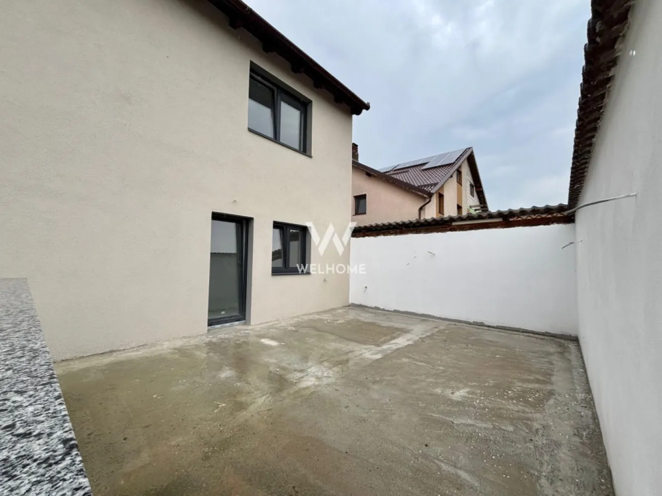 Casă INDIVIDUALĂ 5 camere cu PIVNIȚĂ și POD în Sibiu