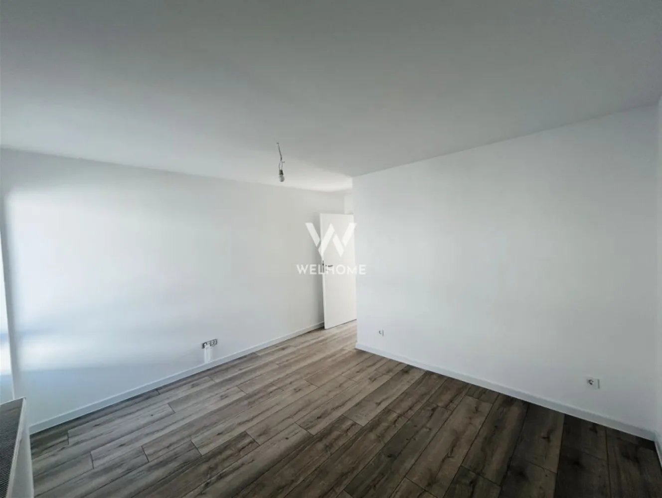 Apartament nou la vila, finisat la cheie, 4 camere, 2 bai, balcon -