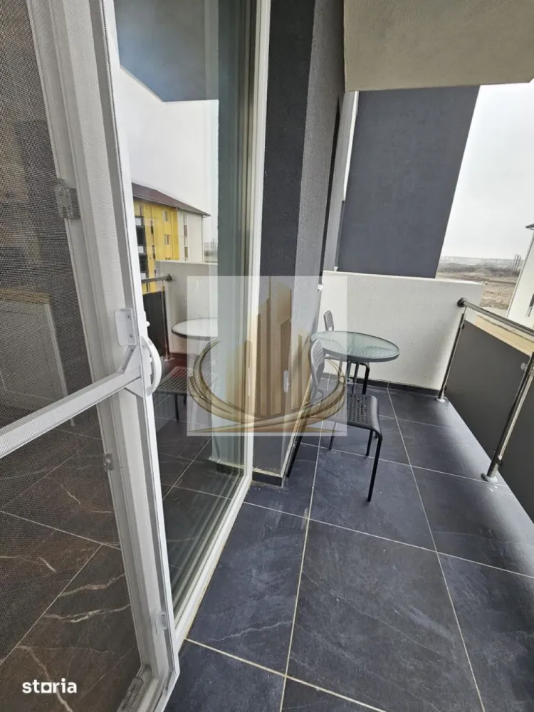 ✨Apartament modern-2 camere, complet mobilat - ✨ Grand Mobilis vă propune spre vânzare un apartament cochet și modern cu 2 camere, situat în Giroc, în zona Calea Urseni – într-un imobil nou finalizat în 2025.

Dacă îți dorești o locuință pregătită complet pentru mutare, amenajată cu bun gust și poziționată într-o zonă liniștită, acest apartament poate fi alegerea ideală atât pentru locuit, cât și pentru investiție.

🏡 Apartamentul dispune de:

* 40 mp utili + balcon de 5 mp
* etaj 2 din 3
* living luminos cu bucătărie open-space
* dormitor confortabil
* baie modernă
* hol și balcon perfect pentru relaxare

✅ Se vinde complet mobilat și utilat
✅ Electrocasnice incluse
✅ Loc de parcare inclus în preț
✅ Finisaje moderne și compartimentare eficientă
✅ Acces rapid către Timișoara și principalele puncte de interes

Atmosfera plăcută, designul modern și poziționarea excelentă transformă această proprietate într-o oportunitate ideală pentru un nou început sau pentru o investiție sigură.

💶 Preț: 83900€
ID intern CP3073756