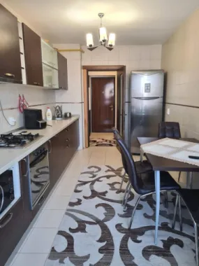 De inchiriat apartament cu 2 camere, bloc Vega, str. Tecuci, 550 euro