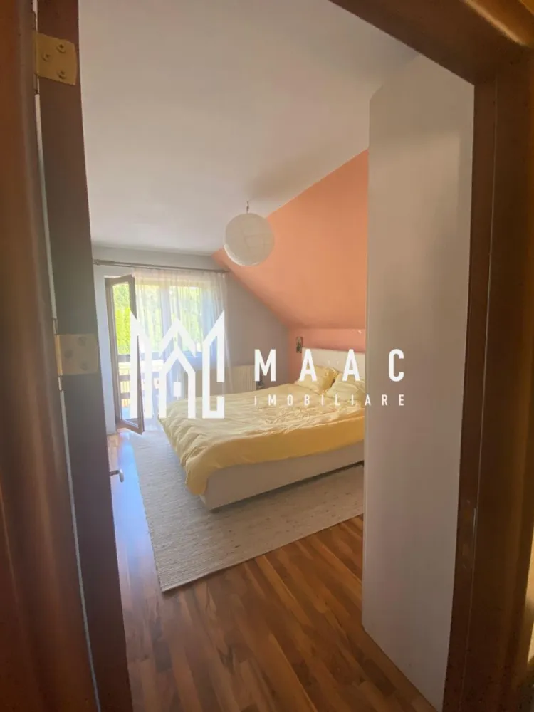 Casa 4 Camere | Tip Duplex | Curte | BBQ | Cisnadie - Vă prezentăm o oportunitate imobiliară de excepție, un duplex elegant și bine întreținut, ideal pentru familii sau pentru cei care caută un ambient liniștit, cu acces rapid către facilități urbane esențiale.

 Date generale:
Tip proprietate: Duplex
Stadiu: Finalizat, disponibil imediat
An construcție: 2008
Construcție din cărămidă, acoperiș cu țiglă
Suprafață utilă: 100 mp
Suprafață construită desfășurată: 140 mp
Suprafață teren: 250 mp
Curte liberă: 90 mp
Deschidere stradală: 16 m

 Compartimentare eficientă:
4 camere, dintre care 3 dormitoare
2 băi cu geam (dotate una cu cabină de duș, cealaltă cu cadă)
1 bucătărie închisă, complet mobilată și utilată
1 balcon + 1 terasă
Pod funcțional (pentru depozitare)
2 locuri de parcare 

 Dotări și finisaje:
Centrală termică proprie și sistem de încălzire cu calorifere
Izolație termică exterioară
Ferestre: tâmplărie PVC cu geam termopan

 Confort și funcționalitate:
Proprietatea se vinde complet mobilată și utilată: aragaz, hotă, frigider, mașină de spălat rufe, TV
Conectare la toate utilitățile: apă, canalizare, electricitate, gaz, internet, CATV, telefon
Străzi asfaltate, iluminat public, acces rapid la mijloace de transport

 Exterior amenajat:
Curte privată de 90 mp
Zonă special amenajată pentru grătar / barbeque
Acces auto în curte, spațiu verde delimitat

Această locuință oferă un echilibru perfect între confort, intimitate și funcționalitate, într-un cadru clasic, elegant și sigur. Este soluția ideală pentru cei care caută o investiție durabilă sau un cămin primitor într-o zonă urbană bine conectată.

Pentru mai multe detalii sau pentru a programa o vizionare contactează - ne specificând ID: CP2499576