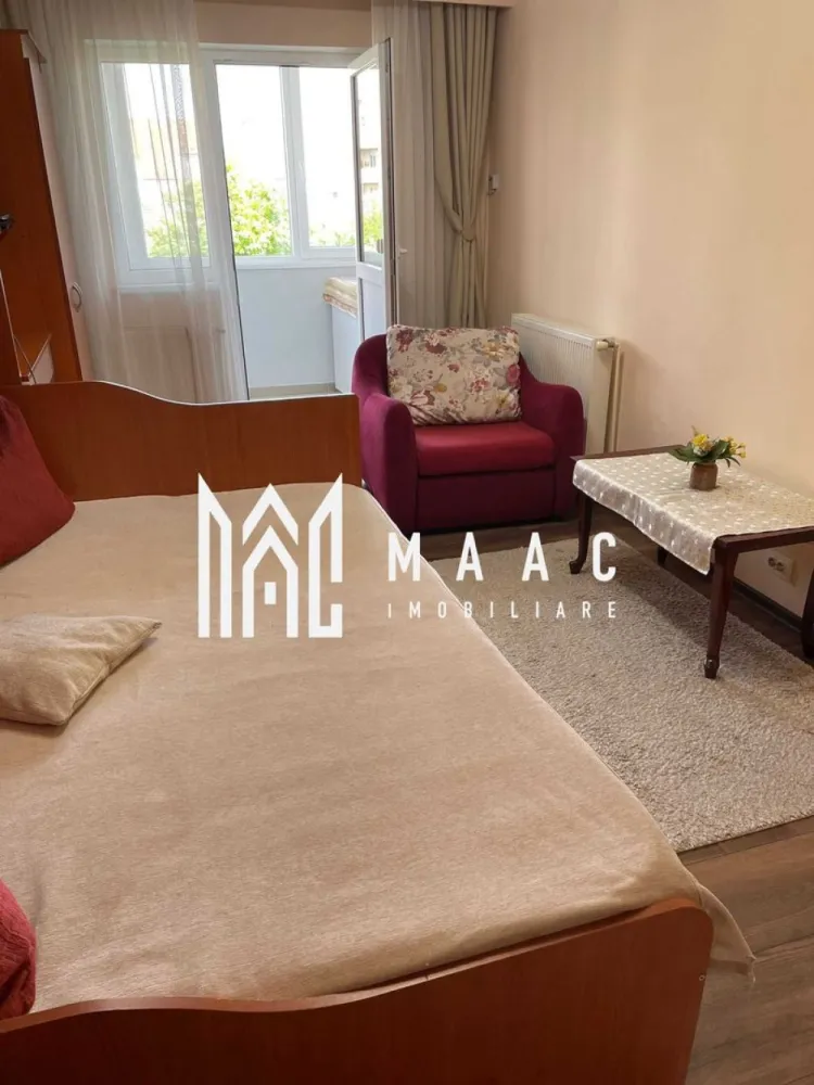 Apartament 2 camere | Decomandat | 46 Mp - MAAC Imobiliare vă oferă spre vânzare un apartament decomandat cu 2 camere și 2 balcoane, Apartamentul are o suprafață utilă de 50 mp (balcoanele sunt închise), construit între anii 1977-1990. Zona este bine racordată la toate punctele de interes din oraș: Spitalul Județean, Spitalul Polisano, Parcul Tineretului și Promenada Mall. Apartamentul este liber de sarcini și se predă la stadiul de utilat și mobilat. Pentru mai multe detalii, vă rugăm să ne contactați, specificând ID:CP2345299 }}