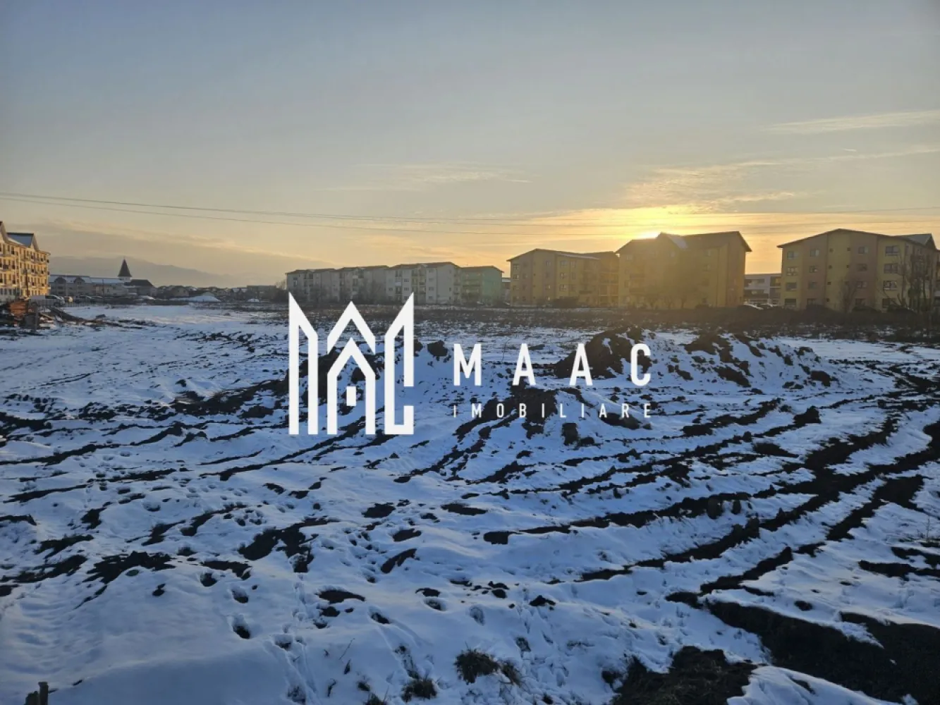 Teren |Selimbar| Extravilan | 4,800 Mp | PUZ in lucru | - MAAC Imobiliare vă oferă un teren extravilan de 4800 mp, cu deschidere de 25,3 m, destinat investițiilor, situat în Șelimbăr. PUZ-ul este în lucru, iar terenul se află într-o zonă bună, unde se pot construi blocuri de PE+3. Pentru mai multe detalii, vă rugăm să ne contactați, specificând:CP2336500 }}