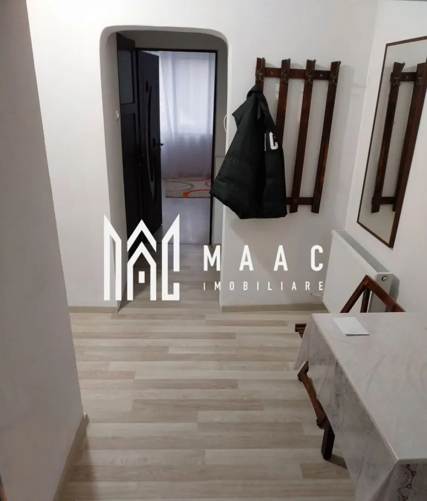 Apartament 2 camere | Zona Compa | Decomandat - Vă prezentăm un apartament renovat recent, în zona Compa, situat la etajul 2 din 4. Caracteristici principale: Suprafață optimă pentru confort și funcționalitate 2 camere decomandate Bucătărie separată Baie Finisat recent – pregătit pentru mutare imediată Avantaje: Confort 1 – spațiu optimizat, compartimentare practică Etaj 2 – acces facil și confort termic optim Locație accesibilă bine conectată, aproape de magazine, transport public și facilități. 📞 Pentru mai multe informatii, specificati ca ati vazut anuntul cu ID: CP2329283 ! }}