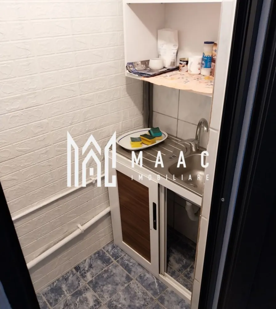 Apartament 2 camere | Zona Compa | Decomandat - Vă prezentăm un apartament renovat recent, în zona Compa, situat la etajul 2 din 4. Caracteristici principale: Suprafață optimă pentru confort și funcționalitate 2 camere decomandate Bucătărie separată Baie Finisat recent – pregătit pentru mutare imediată Avantaje: Confort 1 – spațiu optimizat, compartimentare practică Etaj 2 – acces facil și confort termic optim Locație accesibilă bine conectată, aproape de magazine, transport public și facilități. 📞 Pentru mai multe informatii, specificati ca ati vazut anuntul cu ID: CP2329283 ! }}