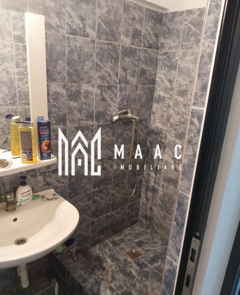 Apartament 2 camere | Zona Compa | Decomandat - Vă prezentăm un apartament renovat recent, în zona Compa, situat la etajul 2 din 4. Caracteristici principale: Suprafață optimă pentru confort și funcționalitate 2 camere decomandate Bucătărie separată Baie Finisat recent – pregătit pentru mutare imediată Avantaje: Confort 1 – spațiu optimizat, compartimentare practică Etaj 2 – acces facil și confort termic optim Locație accesibilă bine conectată, aproape de magazine, transport public și facilități. 📞 Pentru mai multe informatii, specificati ca ati vazut anuntul cu ID: CP2329283 ! }}