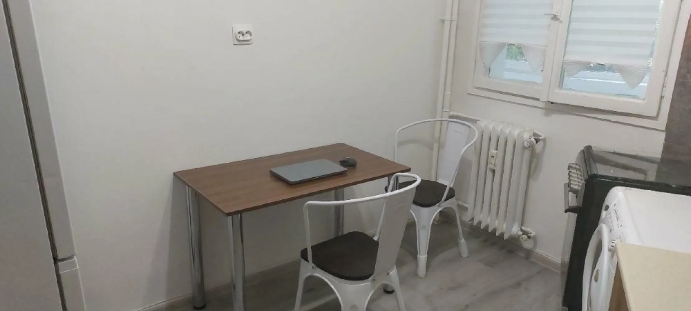 Apartament 2 camere Liviu Rebreanu -TITAN | Metrou | Renovat | Proprietar - TITAN 2 min. metrou, Liviu Rebreanu, et. 4/10, bloc reabilitat termic, semidecomandat, mobilat, utilat, liber, 1+1, direct proprietar, exclus intermediari, vecinatati: Mega Image, metrou Titan, parc IOR, Lidl, piata Minis, Auchan, ParkLake