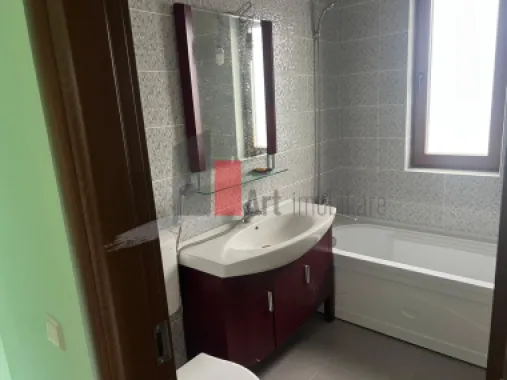 CASA CU TEREN DE 5000MP - JUDET GIURGIU 30KM DE BUCURESTI