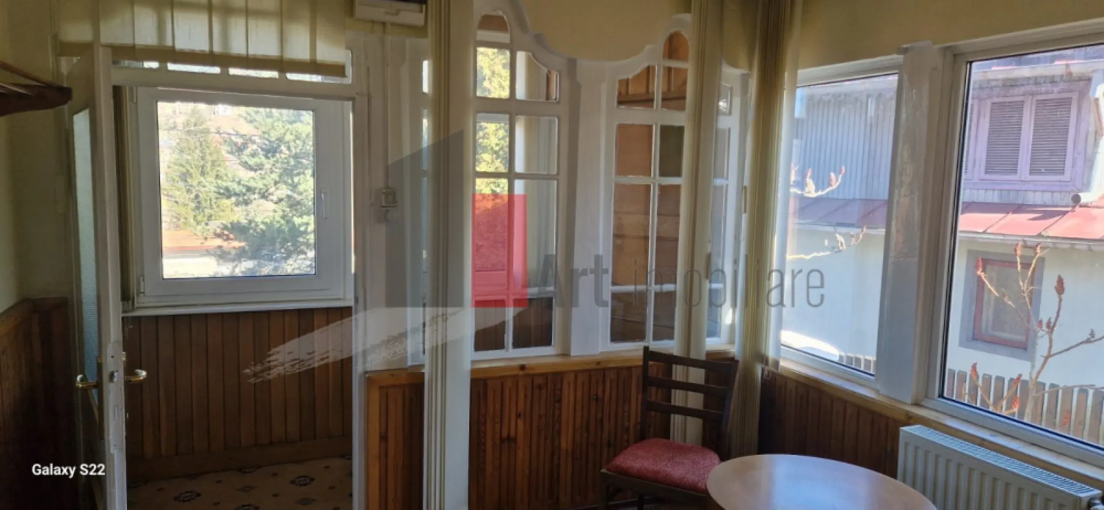 CASA DE VANZARE IN BUSTENI- POIANA TAPULUI
