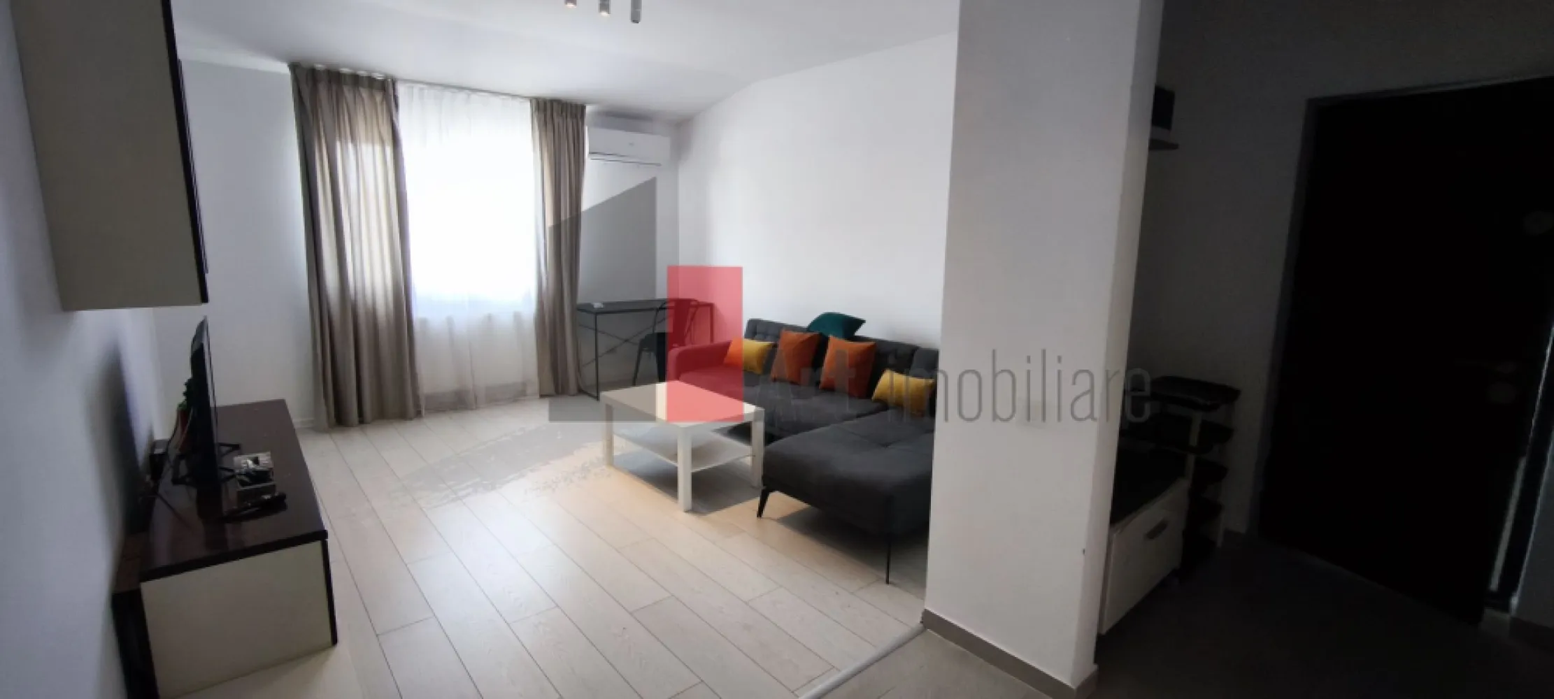 Ap 2 camere Mobilat Popesti leordeni - Se inchiriaza ap 2 cam, et 5, bloc cu lift, mobilat utilat nou, cu loc de parcare, in Popesti -Leordeni.
Pretul chiriei este de 450 euro si se va plati 1 luna in avans si 1 luna garantie.
Apartamentul este in perfecta stare, curat, mobilat complet si utilat cu tv, masina de spalat, frigider cu congelator, aragaz, dulapuri etc.