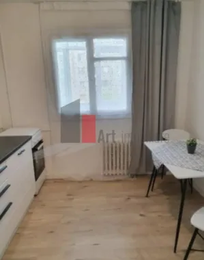 CASA DE VANZARE IN BUSTENI- POIANA TAPULUI