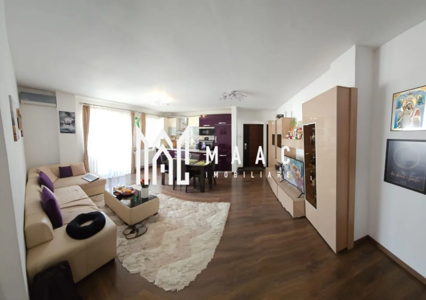 Apartament 3 camere I Doamna Stanca - Loc de parcare I Balcon - MAAC Imobiliare vă propune spre vânzare un apartament luminos și spațios, situat într-o zonă excelentă, între Kaufland și Dedeman, în Doamna Stanca, Șelimbăr. Caracteristici principale: 🏢 Suprafață utilă: 66,19 mp 🏢 Etaj: 5 / 5, bloc cu lift. 🏢 Compartimentare: 📍Living cu bucătărie open space, doua dormitoare, baie cu geam de aerisire. balcon spațios – 6,5 mp 📍Loc de parcare inclus în fața scării Dotări și finisaje: ✔ Apartament complet mobilat și utilat ✔ Bucătărie mobilată și echipată complet ✔ Aer condiționat ✔ Clădire dotată cu interfon și lifg Avantaje locație: 📍 Zonă foarte bine cotată, aproape de Shopping City, magazine, restaurante, instituții bancare și mijloace de transport. 📞 Pentru mai multe detalii și vizionări, precizati telefonic ca ati vazut anuntul cu ID: CP2315473 }}