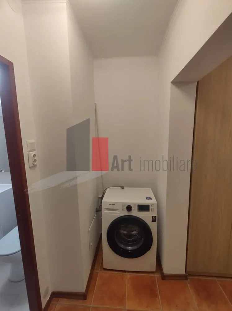 Prima închiriere apartament decomandat 3 camere - Bd. Lacul Tei -Parcul Circului