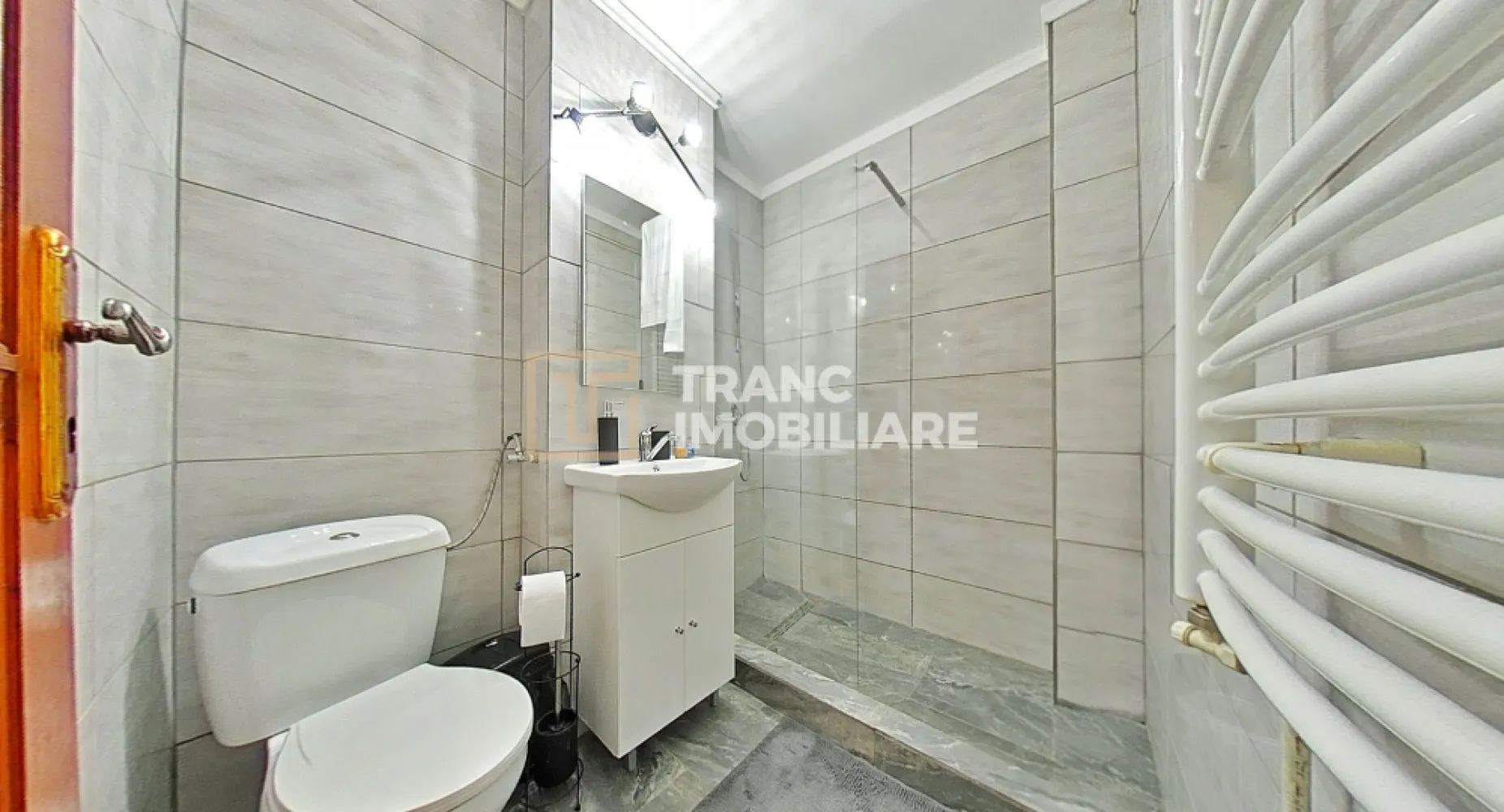 Garsoniera confort 1 de inchiriat, Micalaca Arad