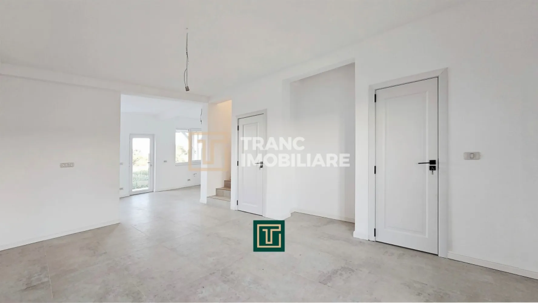 Jumătate de duplex nou cu 4 camere in Vladimirescu