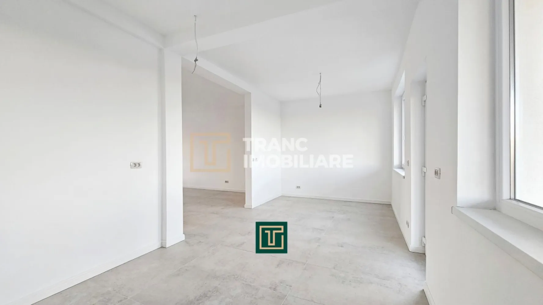 Jumătate de duplex nou cu 4 camere in Vladimirescu