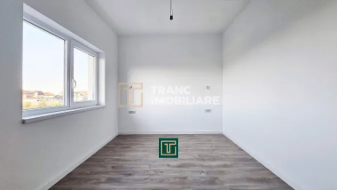 Jumătate de duplex nou cu 4 camere in Vladimirescu