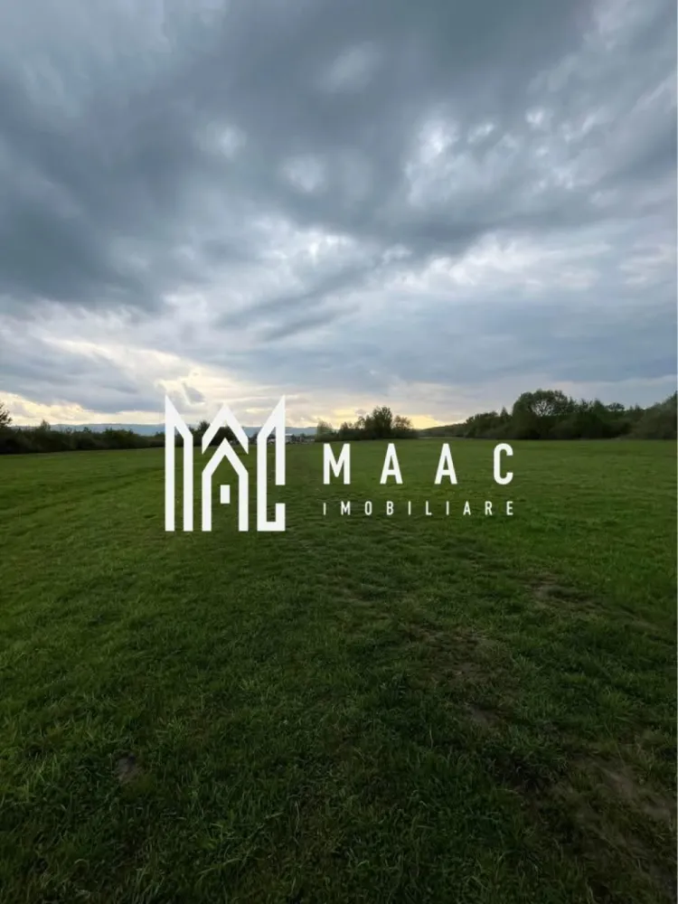 Teren Intravilan I 442 MP I Calea Cisnădiei - MAAC Imobiliare vă propune spre vânzare o parcelă de teren intravilan, ideală pentru construcții, situată într-o zonă liniștită, în apropierea viitoarei centuri de sud a Sibiului. Caracteristici teren: 📍 Suprafață totală: 442 mp + cotă de drum 38 mp 📍 Deschidere: între 16-18 metri, ideală pentru diverse tipuri de construcții 📍 Acces: drum nepavat, 500 metri de drumul principal 📍 Utilități la 300-400 m de teren Terenul este o oportunitate excelentă pentru investiție sau pentru construcția unei locuințe într-o zonă în dezvoltare, cu acces rapid către principalele artere ale orașului. 📞 Pentru mai multe detalii și vizionări, precizati telefonic ca ati vazut anuntul cu ID: CP2314219 }}