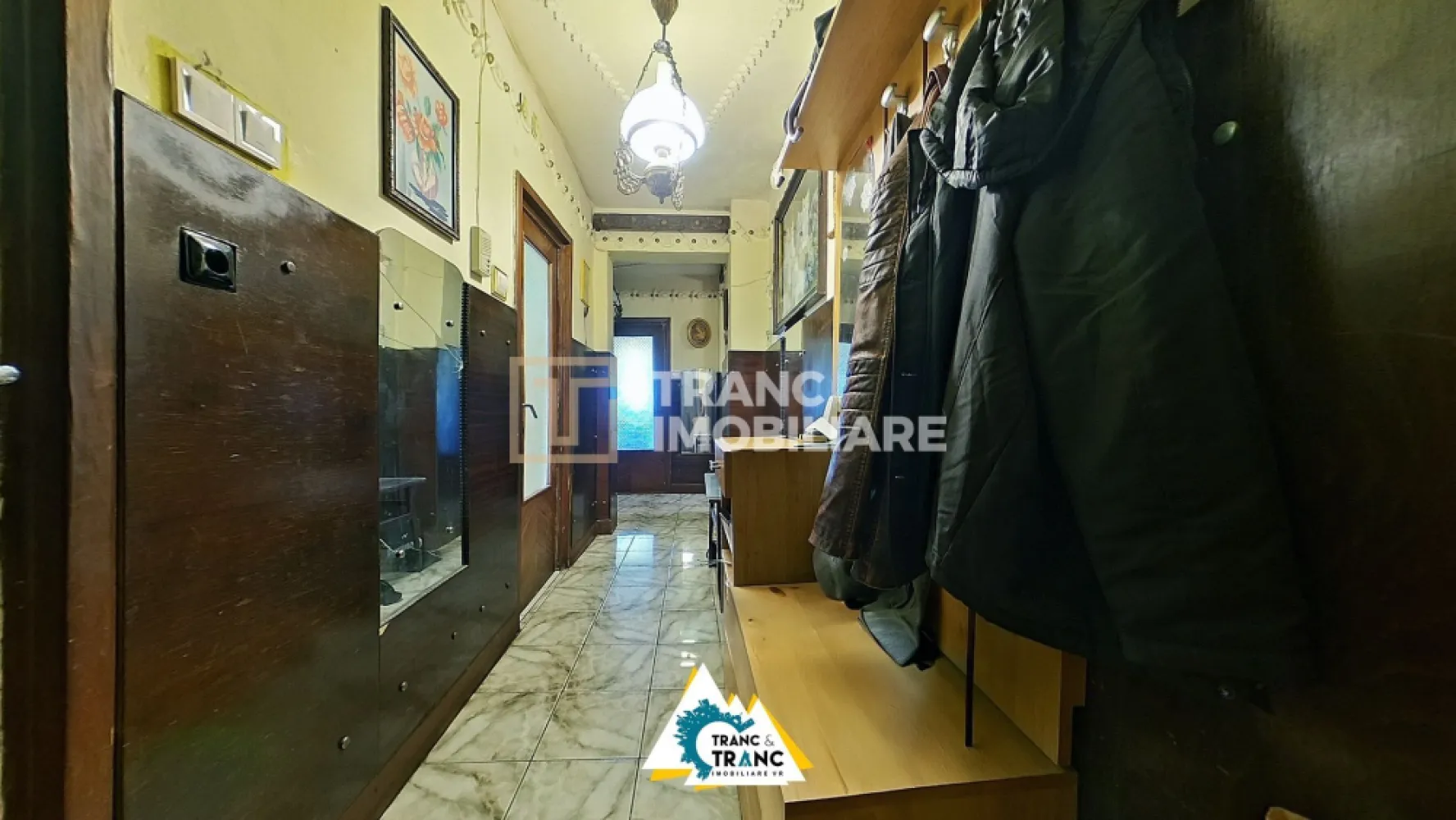 Apartament generos cu 4 camere în Podgoria, Arad