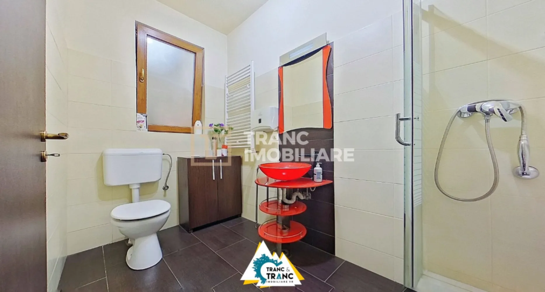 Spațiu de birou cu 4 camere, în zona centrală din Arad – ideal pentru afacerea t