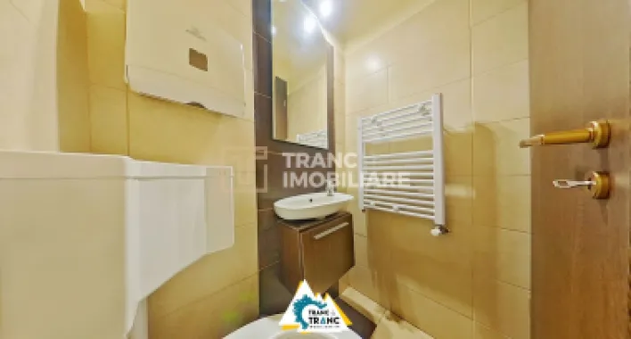 Spațiu de birou cu 4 camere, în zona centrală din Arad – ideal pentru afacerea t