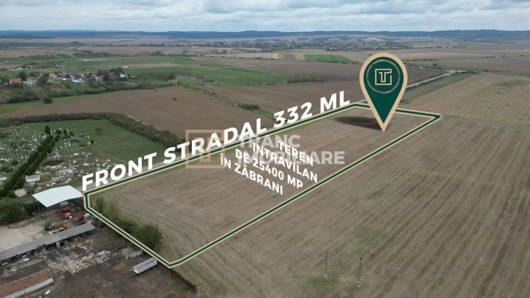 Teren intravilan de 25400 mp cu potențial excepțional pentru investiție în Zăbra - Teren intravilan de 25400 mp cu potențial excepțional pentru investiție în Zăbrani

Dacă ești dezvoltator, investitor sau îți cauți un teren pentru viitoare ata hală sau ferma, cu acces la un drum asfaltat, in Zăbrani, îți propunem la vânzare un teren intravilan, cu o suprafață totală de 25.400 mp și un front stradal impresionant de 332 metri la drumul județean DJ682N. Proprietatea este amplasată într-o zonă strategică, lipită de una dintre fermele mari din localitate, beneficiind de vizibilitate excelentă și acces direct la drum asfaltat.

Categoria de folosință este intravilan arabil, ceea ce oferă multiple posibilități de dezvoltare: parcelare și construcție de locuințe, ridicarea de hale industriale, ferme moderne sau spații logistice. Frontul generos la drum face ca terenul să fie perfect pentru orice tip de activitate comercială sau industrială, dar și pentru un proiect rezidențial de amploare.

Teren intravilan de 25400 mp cu potențial excepțional pentru investiție în Zăbrani

Dacă ești dezvoltator, investitor sau îți cauți un teren pentru viitoarea ta hală sau ferma, cu acces la un drum asfaltat, in Zăbrani, îți propunem la vânzare un teren intravilan, cu o suprafață totală de 25.400 mp și un front stradal impresionant de 332 metri la drumul județean DJ682N. Proprietatea este amplasată într-o zonă strategică, lipită de una dintre fermele mari din localitate, beneficiind de vizibilitate excelentă și acces direct la drum asfaltat.

Categoria de folosință este intravilan arabil, ceea ce oferă multiple posibilități de dezvoltare: parcelare și construcție de locuințe, ridicarea de hale industriale, ferme moderne sau spații logistice. Frontul generos la drum face ca terenul să fie perfect pentru orice tip de activitate comercială sau industrială, dar și pentru un proiect rezidențial de amploare.

Utilitățile sunt ușor accesibile: apa, canalizarea și gazul se afla la strada si curentul la capatul parcelei.

Terenul este amplasat la 12 km de Lipova, 25 km de Arad și 50 km de Timișoara, având o poziționare excelentă pentru transport și distribuție. Zona este într-o continuă dezvoltare, ceea ce transformă această proprietate într-o investiție sigură și profitabilă pe termen lung.

O alegere ideală pentru dezvoltatori, investitori și antreprenori care caută un amplasament cu vizibilitate, accesibilitate și potențial real de creștere.

Terenul este amplasat la 12 km de Lipova, 25 km de Arad și 50 km de Timișoara, având o poziționare excelentă pentru transport și distribuție. Zona este într-o continuă dezvoltare, ceea ce transformă această proprietate într-o investiție sigură și profitabilă pe termen lung.

O alegere ideală pentru dezvoltatori, investitori și antreprenori care caută un amplasament cu vizibilitate, accesibilitate și potențial real de creștere.
