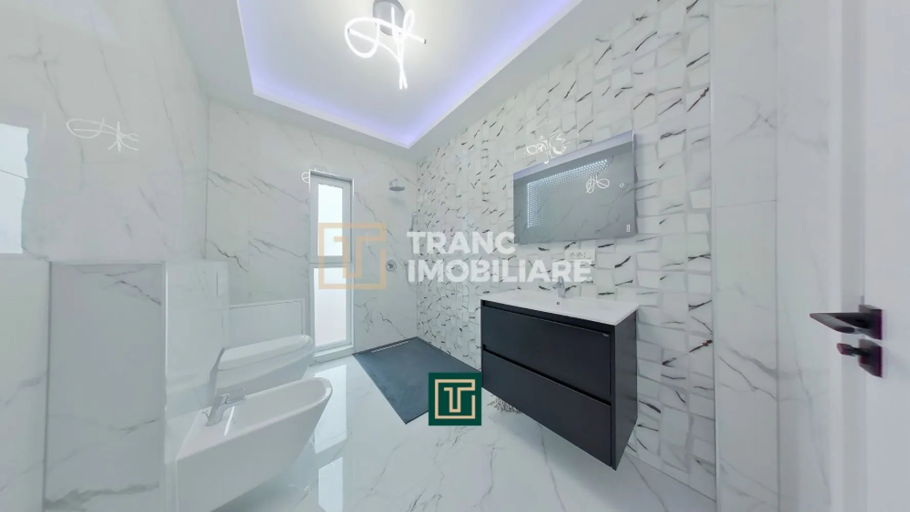 Penthouse 3 camere terasă panoramică cu vedere 300° Bloc nou Micălaca