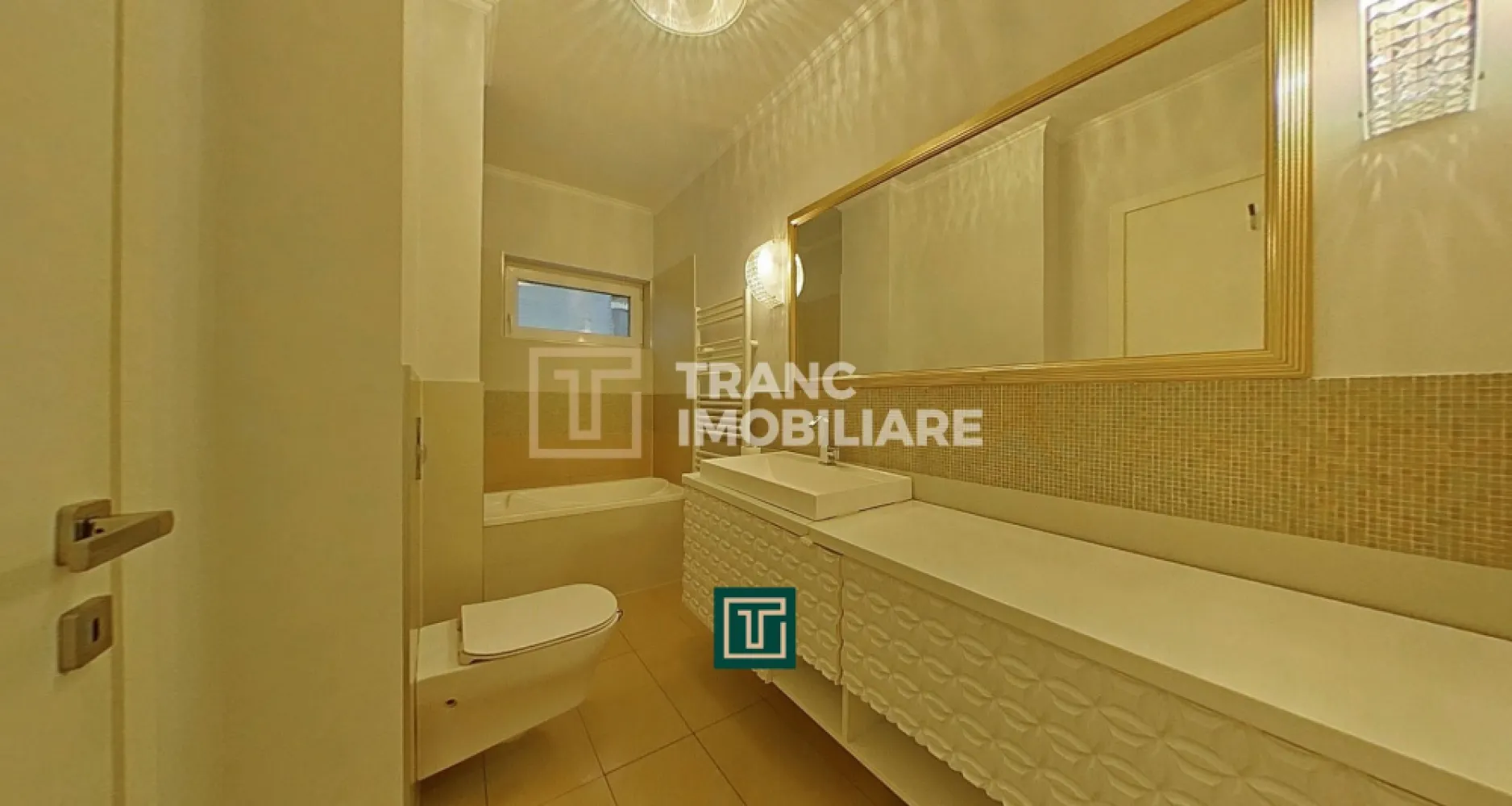 Apartament premium cu 3 camere de închiriat în Arad Plaza