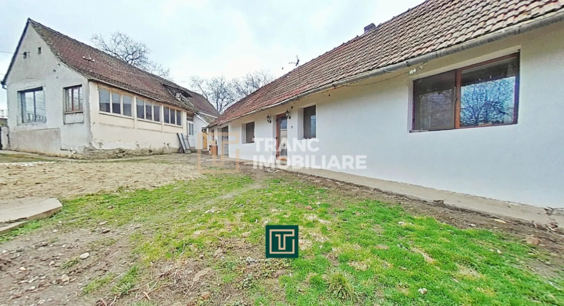 Casă de vânzare cu 4 camere în Zăbrani, teren 578 mp, front generos
